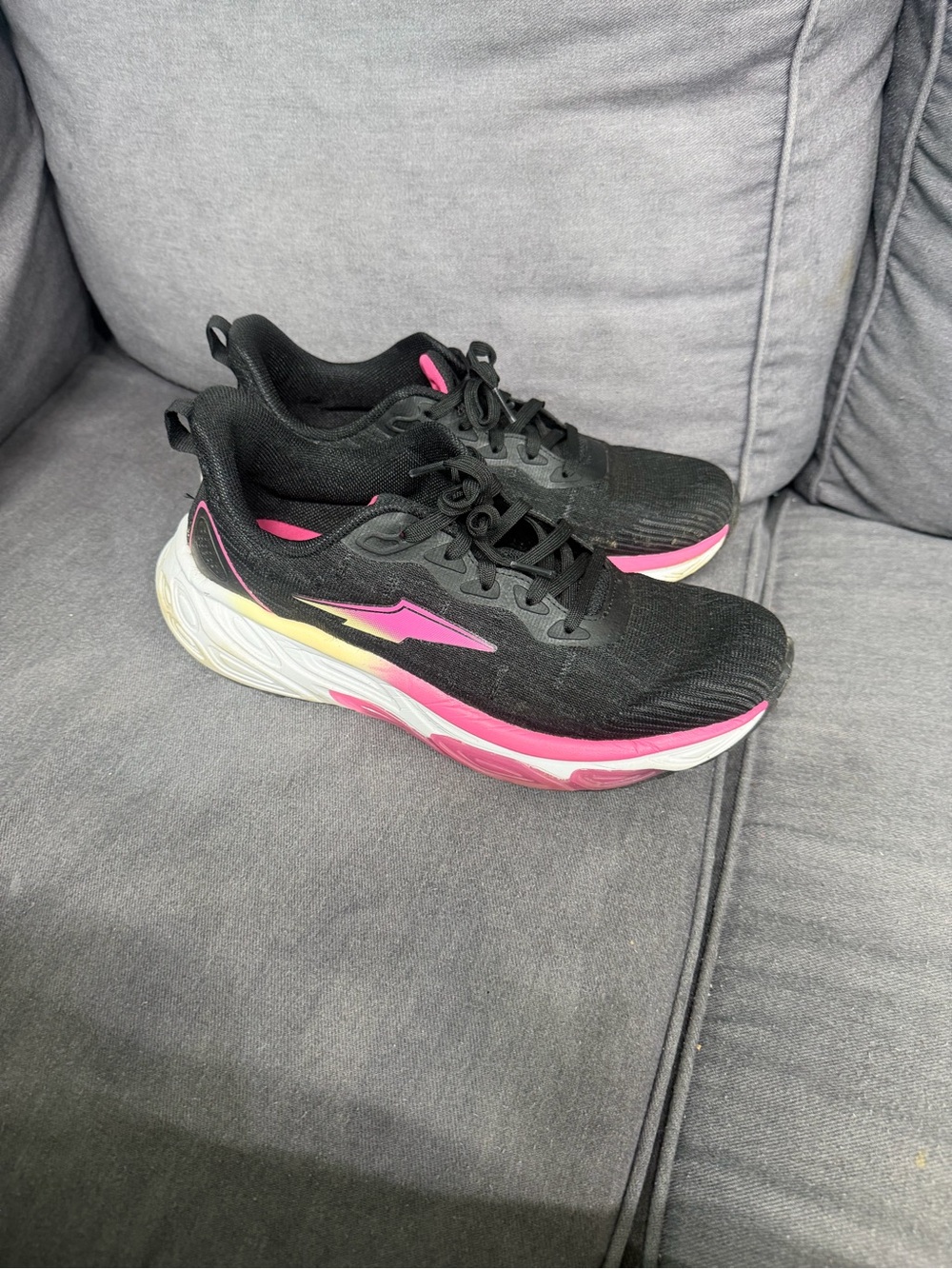 Women’s Black AVIA 11 Athletic Running Shoes with Pink Accents